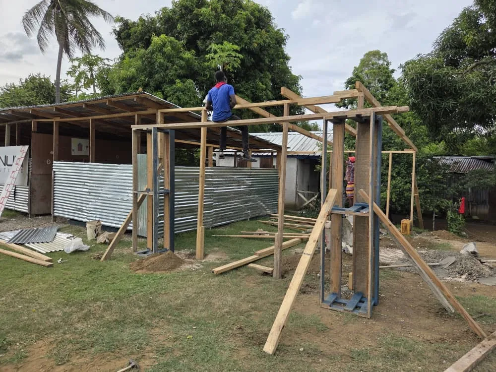Temporary Classroom being Built in Pemiyen · Cassange | Schools | Trade School | HQ | Healthcare · Sep 2025